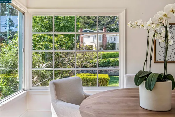 $995,000 | 4010 Reinhardt Drive, Oakland, CA 94619