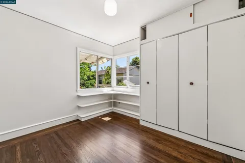 $995,000 | 4010 Reinhardt Drive, Oakland, CA 94619