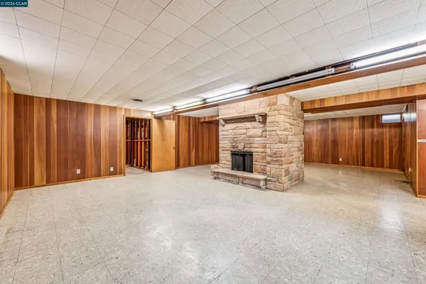 $995,000 | 4010 Reinhardt Drive, Oakland, CA 94619