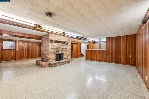 $995,000 | 4010 Reinhardt Drive, Oakland, CA 94619