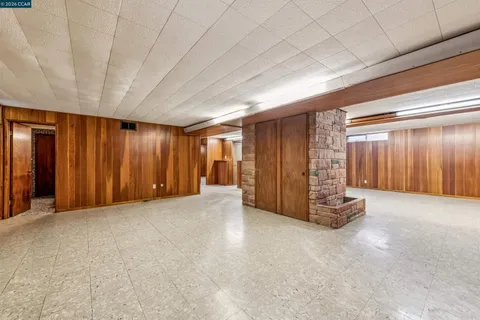 $995,000 | 4010 Reinhardt Drive, Oakland, CA 94619