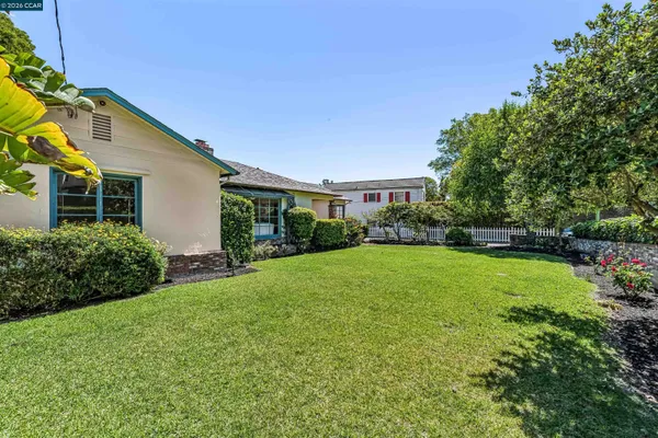 $995,000 | 4010 Reinhardt Drive, Oakland, CA 94619
