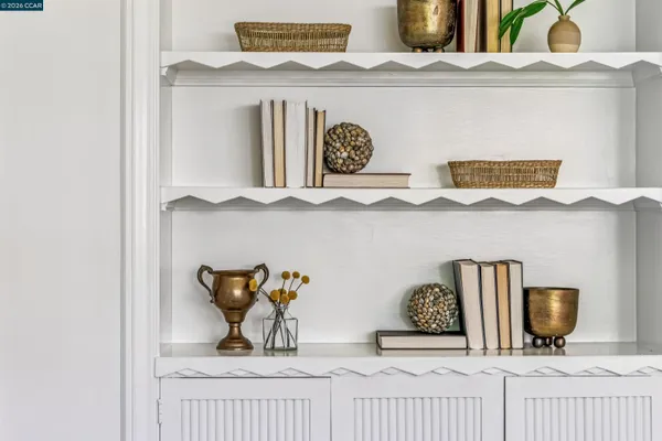 $995,000 | 4010 Reinhardt Drive, Oakland, CA 94619