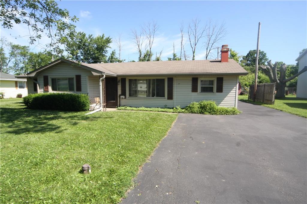 10226 Edgewood Road Brownsburg, IN 46112 - Photo 3 of 18
