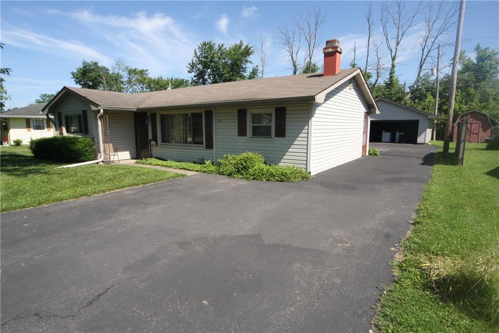 10226 Edgewood Road Brownsburg, IN 46112 - Photo 4 of 18