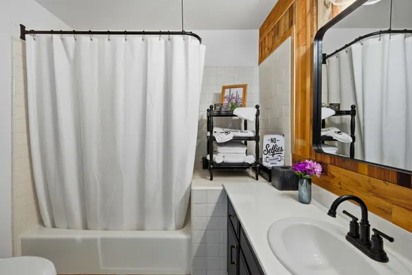 $828,900 | 2123 Village Lane, Solvang, CA 93463