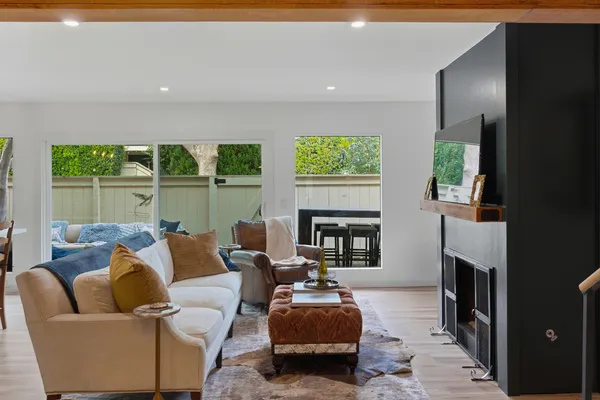 $828,900 | 2123 Village Lane, Solvang, CA 93463