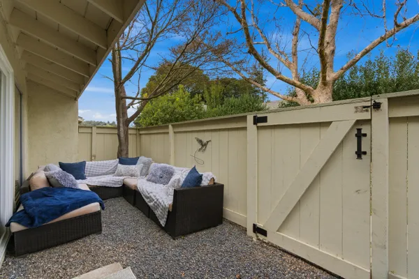 $828,900 | 2123 Village Lane, Solvang, CA 93463