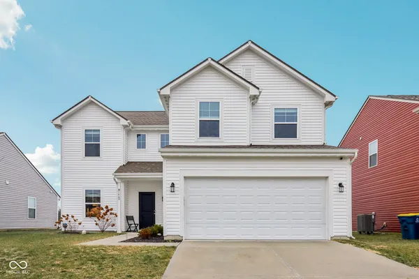 $345,000 | 1469 Bigleaf Drive, Sheridan, IN 46069