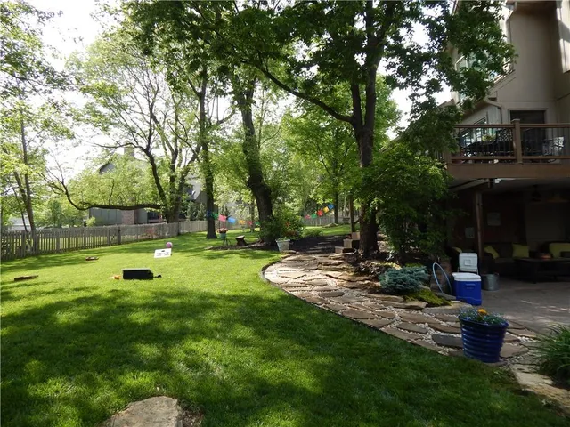 $900,000 | 9305 West 139th Street, Overland Park, KS 66221