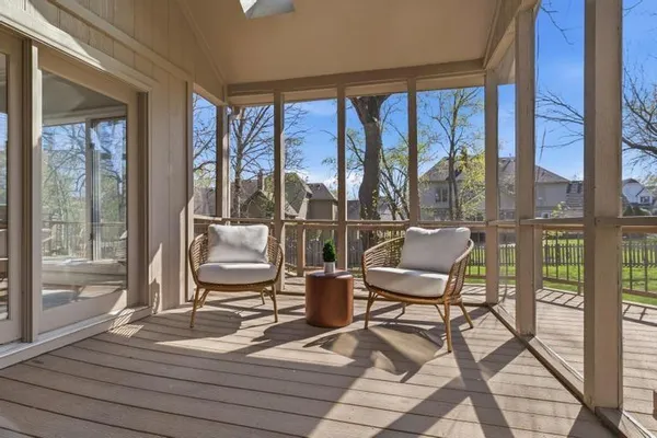 $900,000 | 9305 West 139th Street, Overland Park, KS 66221