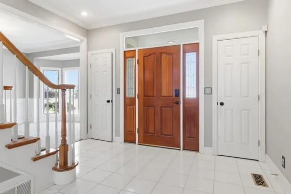 $900,000 | 9305 West 139th Street, Overland Park, KS 66221