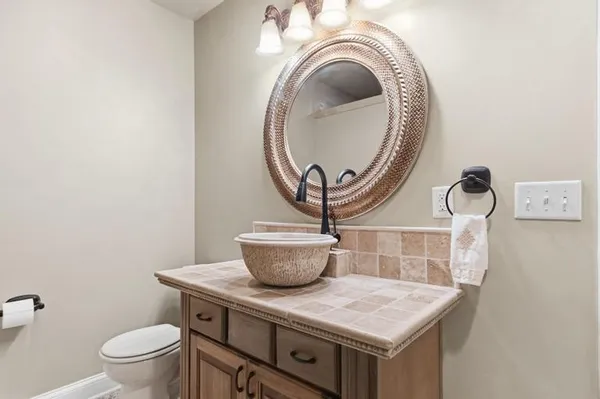 $900,000 | 9305 West 139th Street, Overland Park, KS 66221