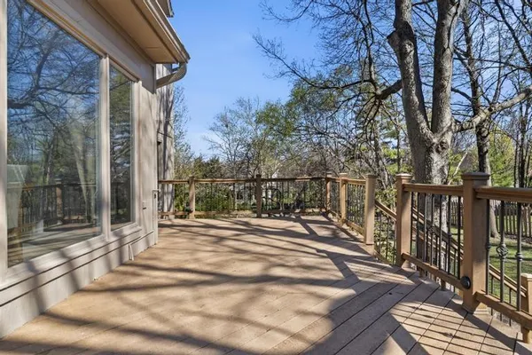 $900,000 | 9305 West 139th Street, Overland Park, KS 66221