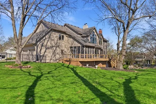 $900,000 | 9305 West 139th Street, Overland Park, KS 66221