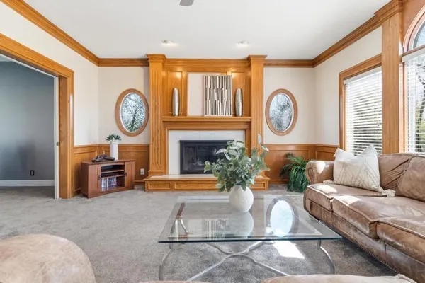 $900,000 | 9305 West 139th Street, Overland Park, KS 66221