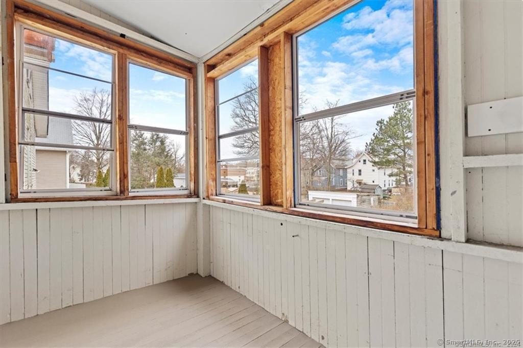 55 Admiral Street, Unit 2 New Haven, CT 06511 - Photo 31 of 35 a view of an empty room with a window