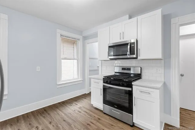 $3,595 | 55 Admiral Street, Unit 2, New Haven, CT 06511