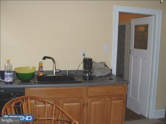5418 Gainor Road Philadelphia, PA 19131 - Photo 5 of 10 Kitchen