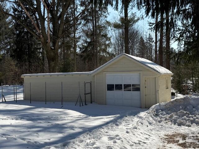 6707 West Decker Road Ludington, MI 49431 - Photo 7 of 30 garage2.jpg