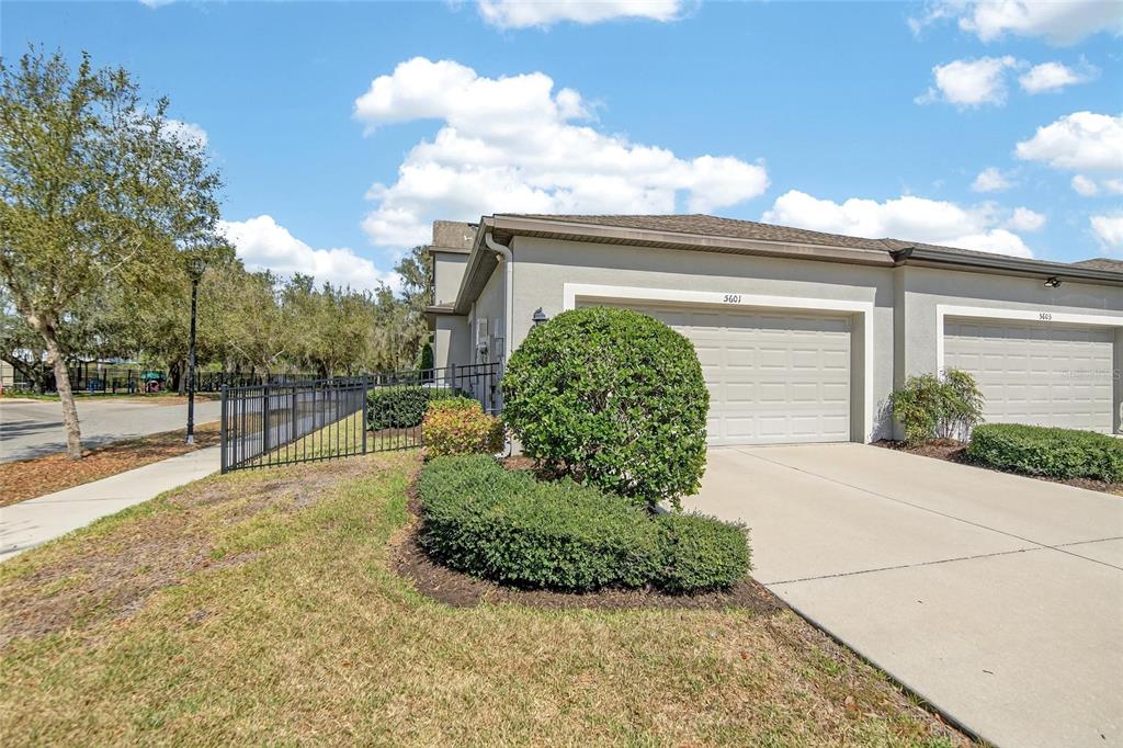 5601 Kingsley Corner Way Lithia, FL 33547 - Photo 47 of 62