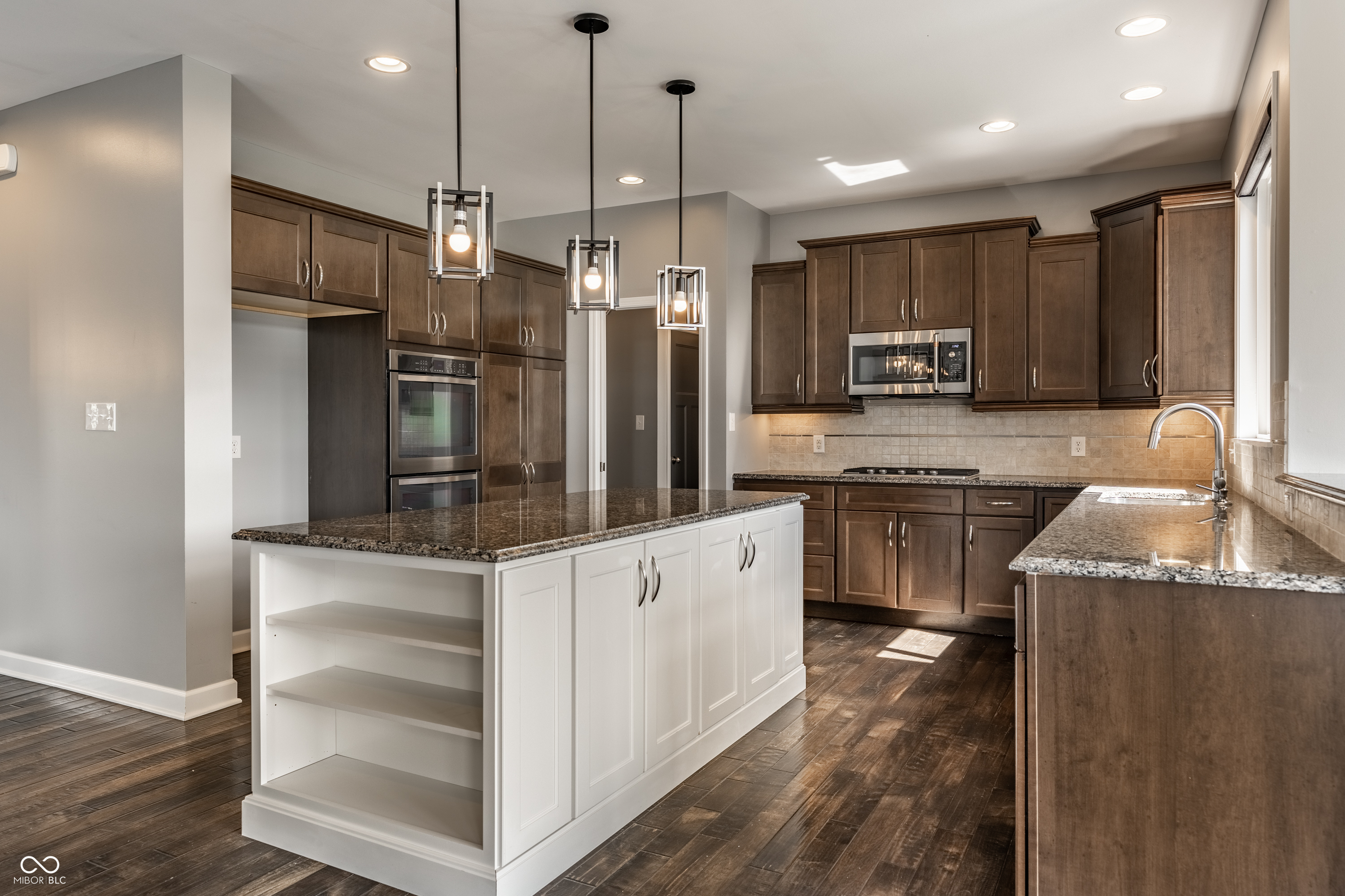 3832 Pelham Road Carmel, IN 46074 - Photo 23 of 76 Gallery Image 23