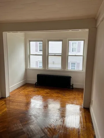 $1,400 | 240 Third Street, Unit 2W, Fall River, MA 02721