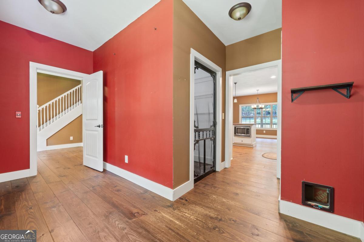 1991 Armour Bridge Road Greensboro, GA 30642 - Photo 10 of 41 a view of a hallway with entryway