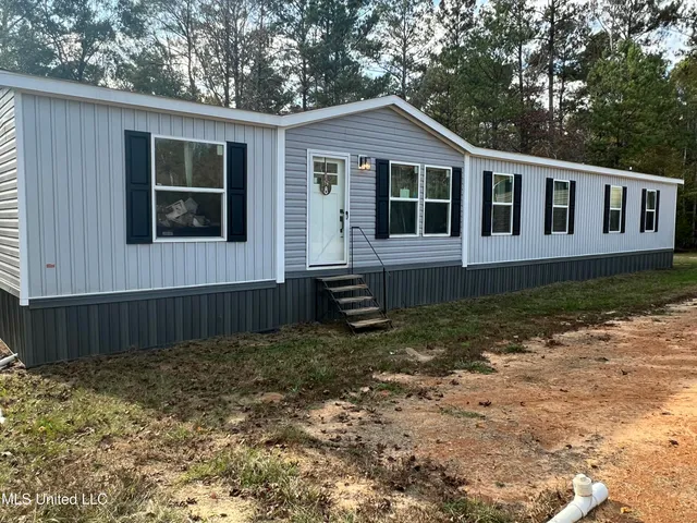 $270,000 | 33 Red Creek Church Road, Wiggins, MS 39577