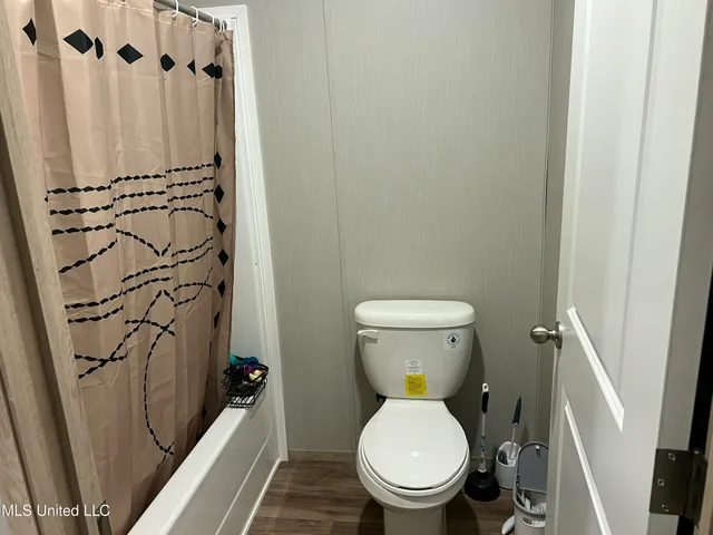 $270,000 | 33 Red Creek Church Road, Wiggins, MS 39577