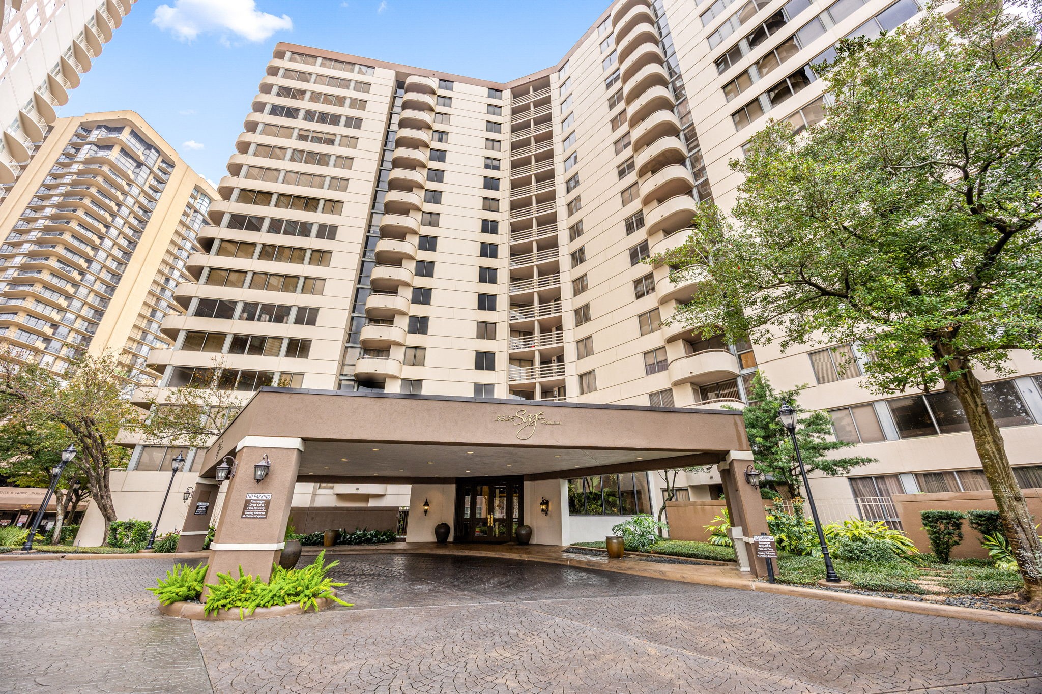 3525 Sage Road, Unit 1409 Houston, TX 77056 - Photo 4 of 45