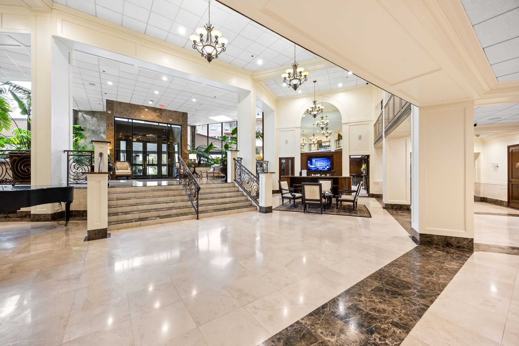 3525 Sage Road, Unit 1409 Houston, TX 77056 - Photo 6 of 45