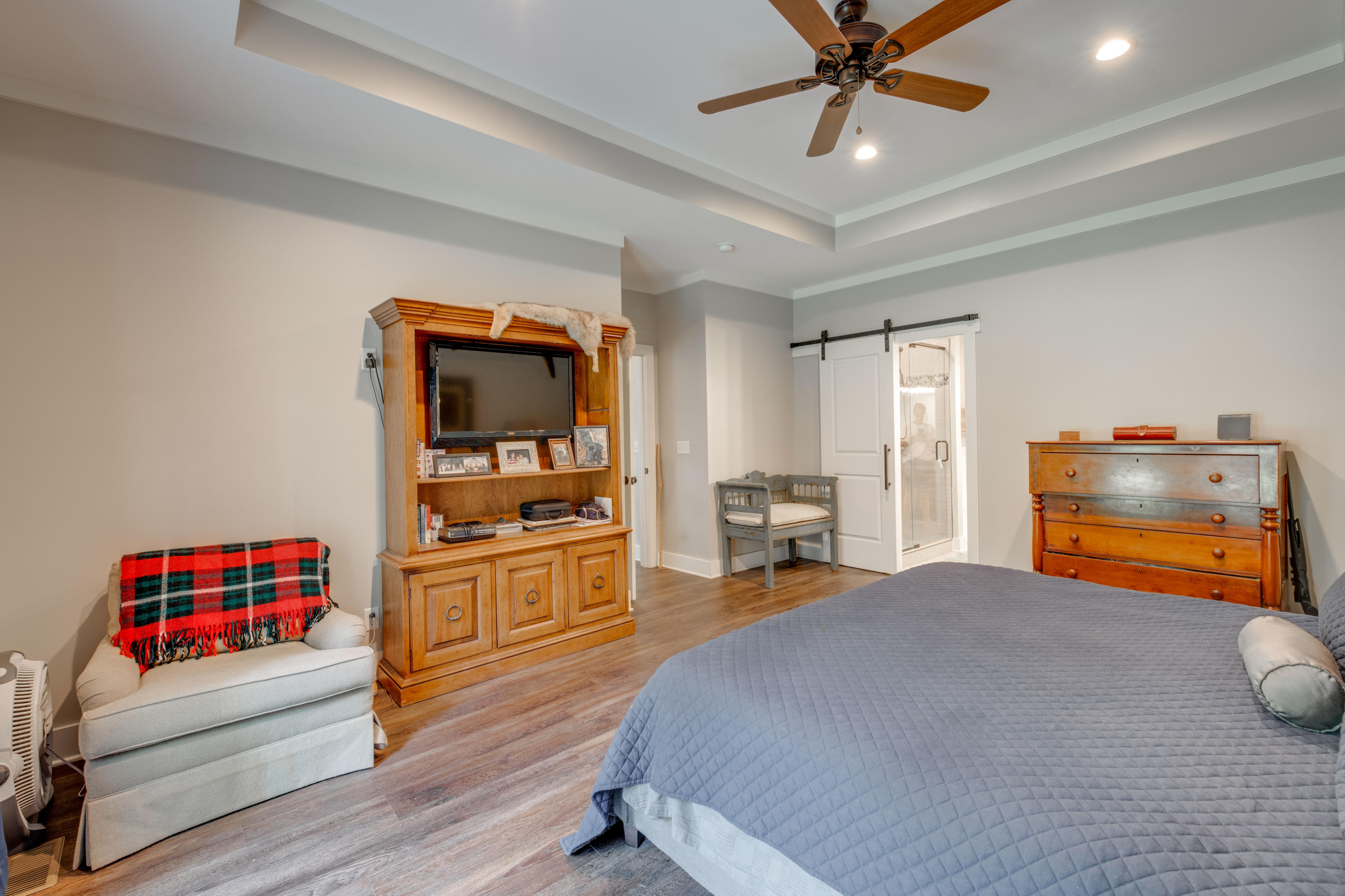 8145 Hixson Springs Road Signal Mountain, TN 37377 - Photo 21 of 64 Master Bedroom