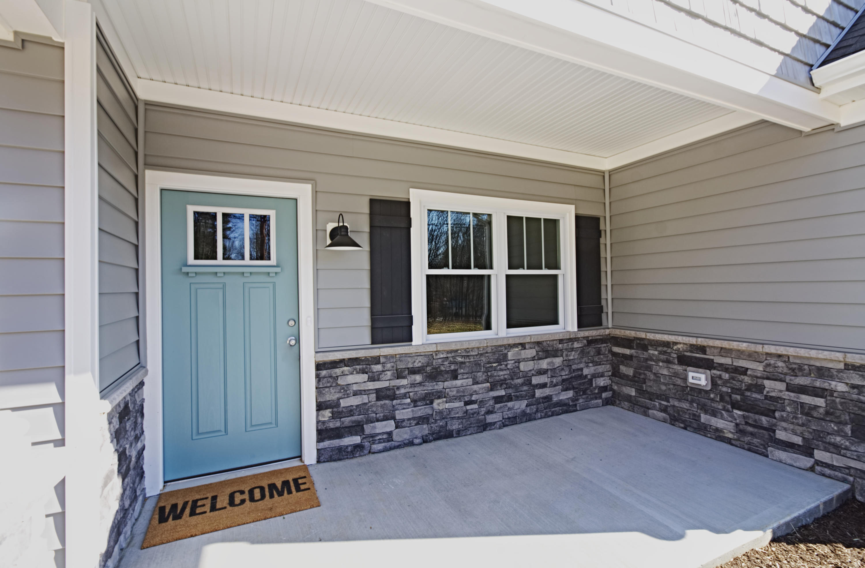 4281 Daugherty Road Salem, VA 24153 - Photo 2 of 21 a view of front door of house