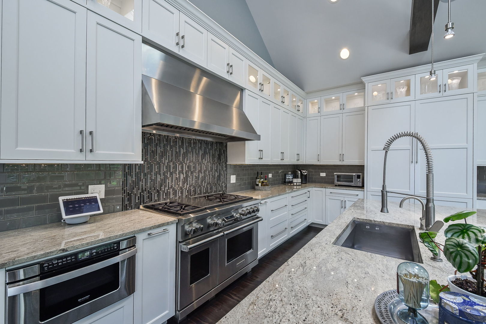 1308 North Wright Street Naperville, IL 60563 - Photo 13 of 94