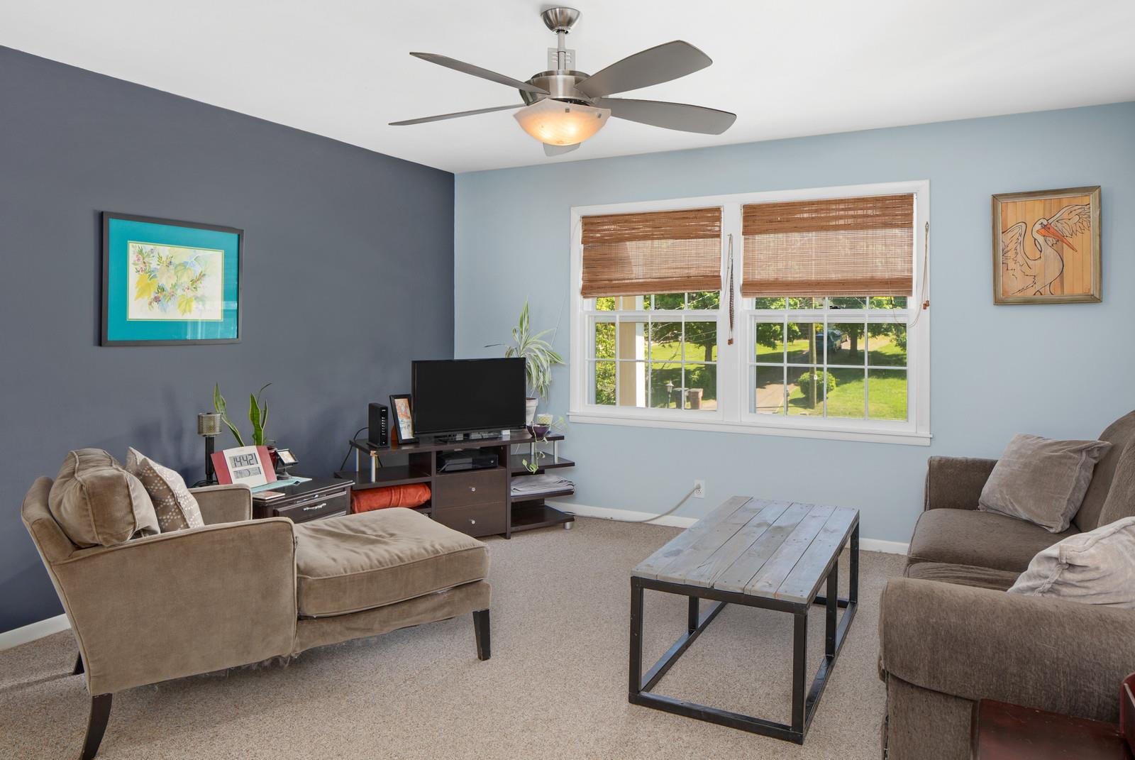 2413 Porter Road Nashville, TN 37206 - Photo 8 of 29 a living room with furniture and a flat screen tv