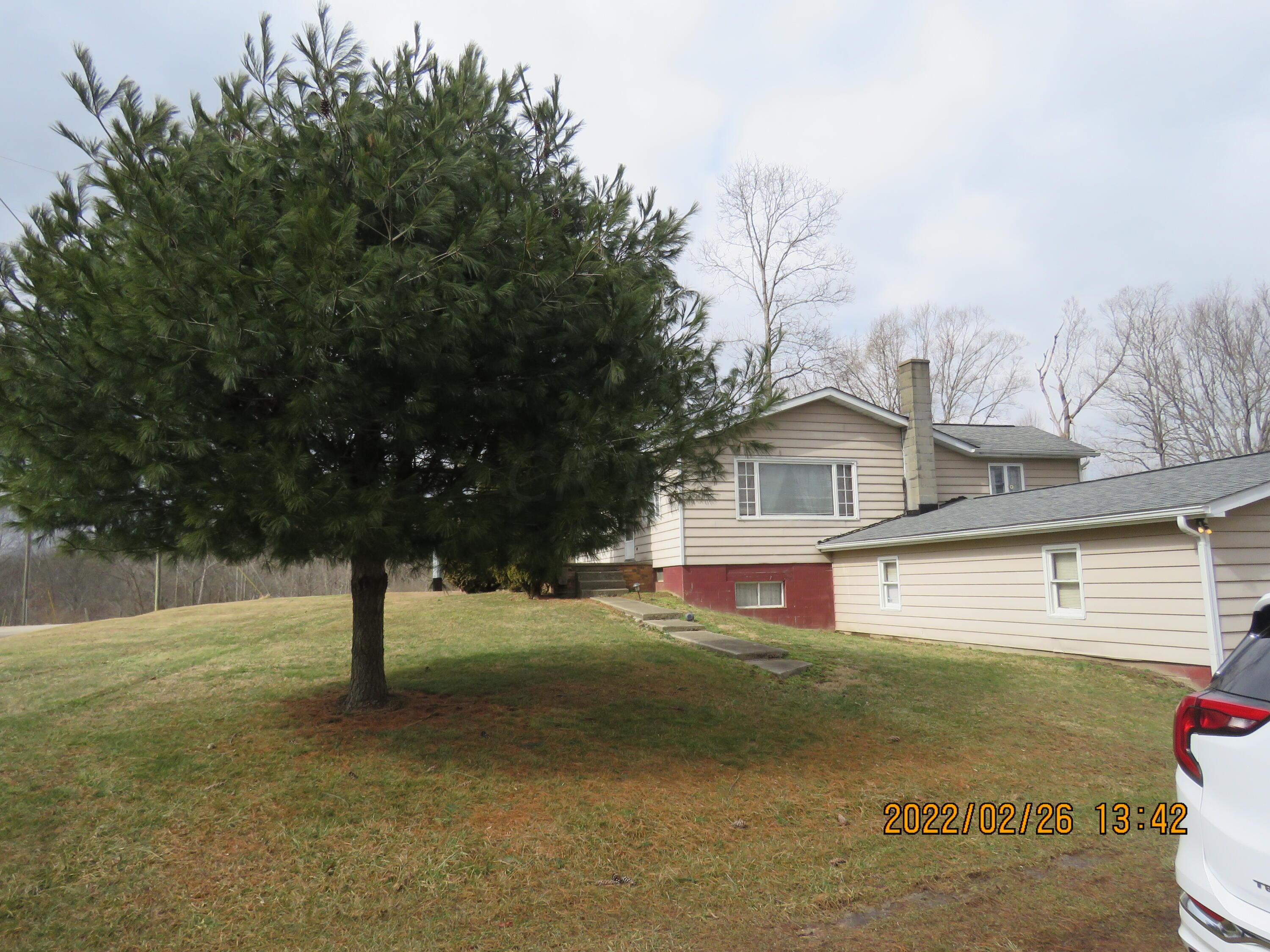 36630 Greasy Ridge Road Logan, OH 43138 - Photo 5 of 28 IMG_4224