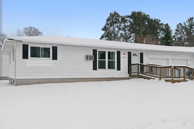 $275,000 | 623 Cross Street, Poynette, WI 53955