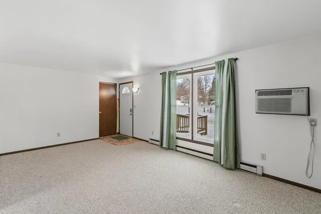 $275,000 | 623 Cross Street, Poynette, WI 53955