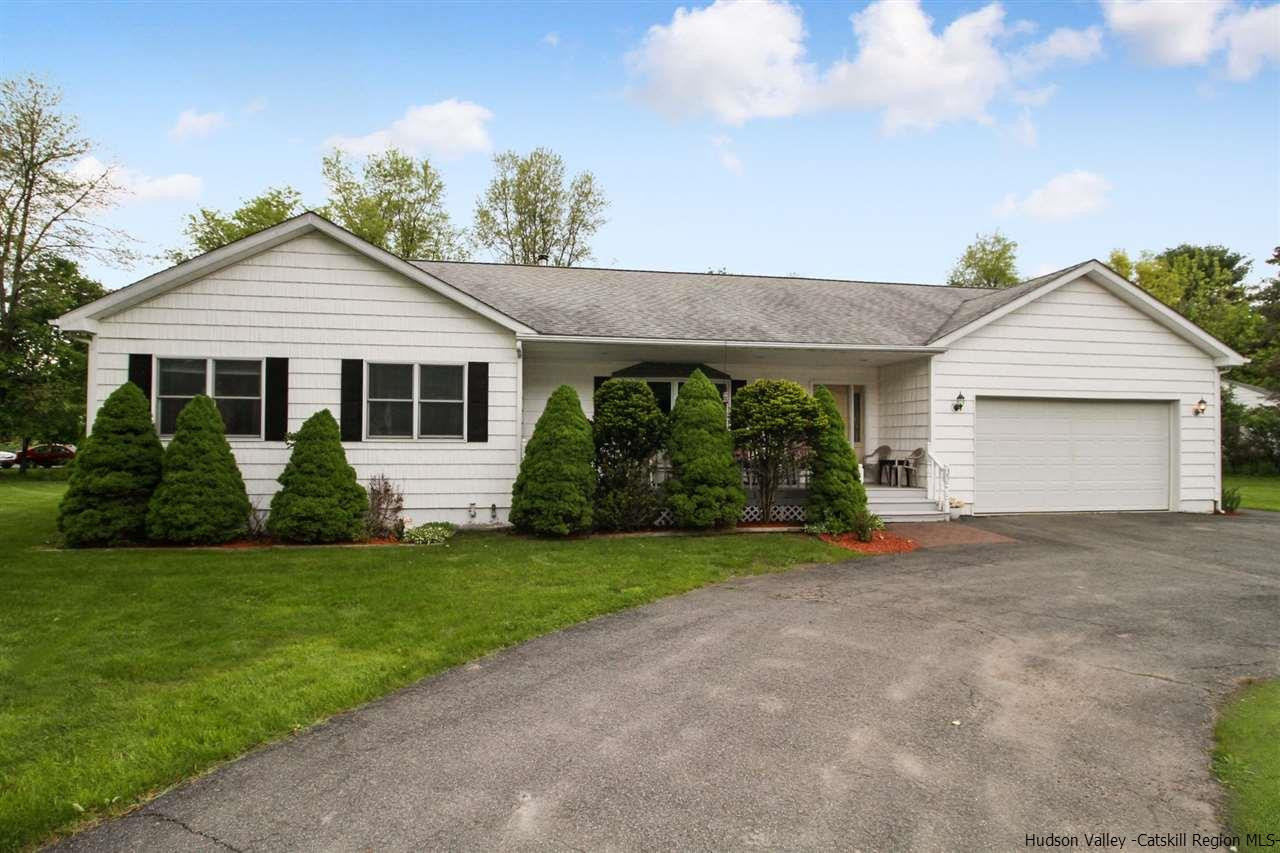 35 Snyder Circle Stone Ridge, NY 12484 - Photo 2 of 20 Photo 2