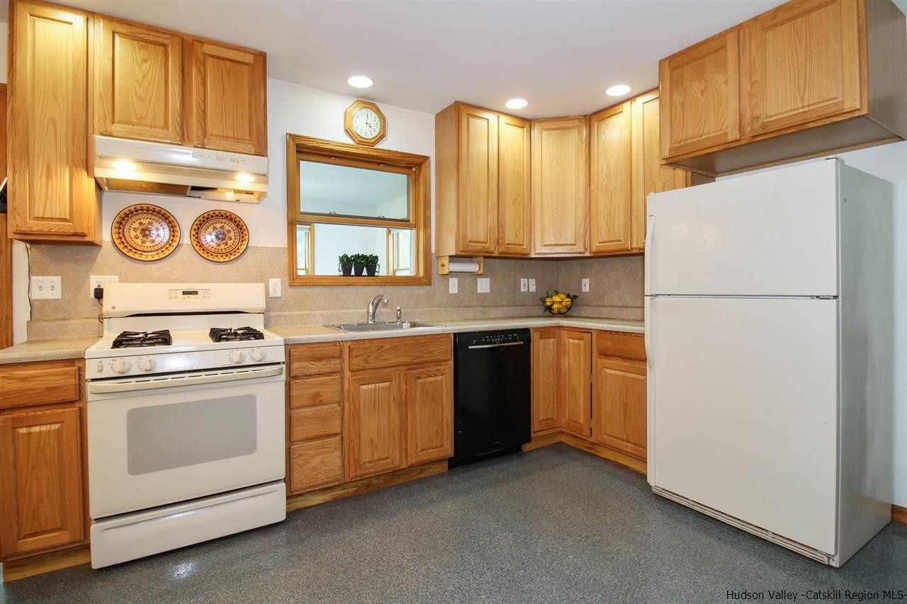 35 Snyder Circle Stone Ridge, NY 12484 - Photo 7 of 20 Photo 7