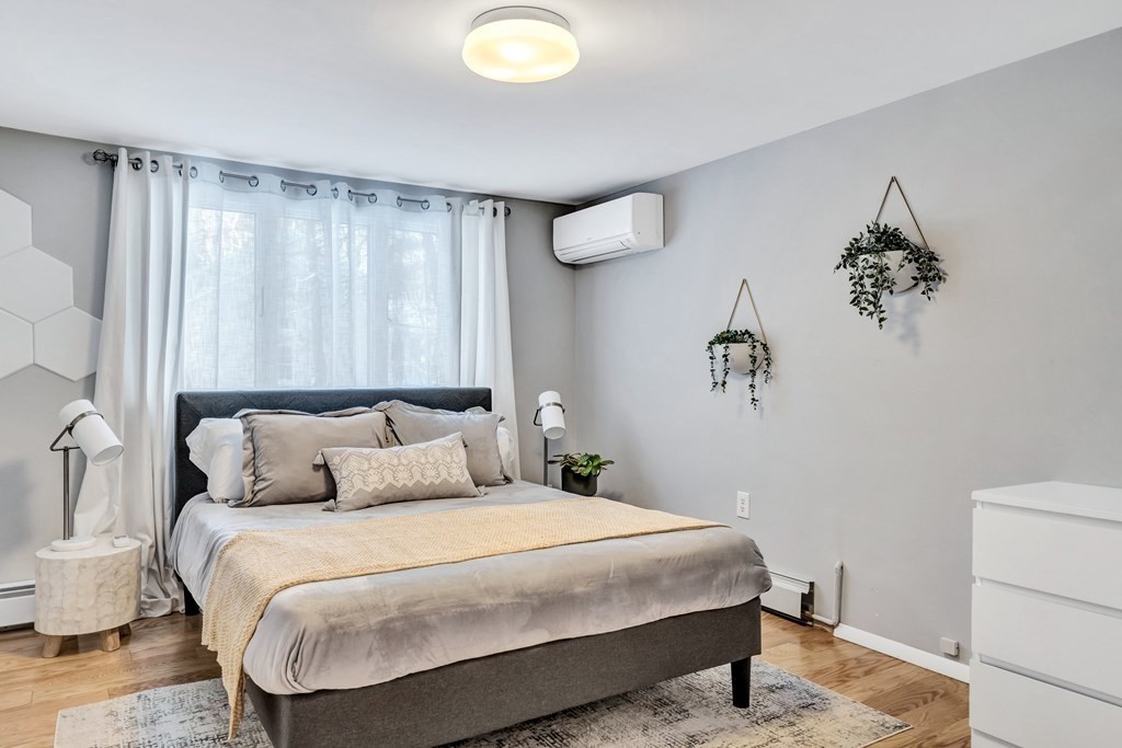 45 Isaac Davis Road Concord, MA 01742 - Photo 16 of 27