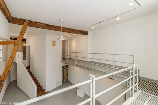 $1,875 | 726 West 18th Street, Unit 1F, Chicago, IL 60616