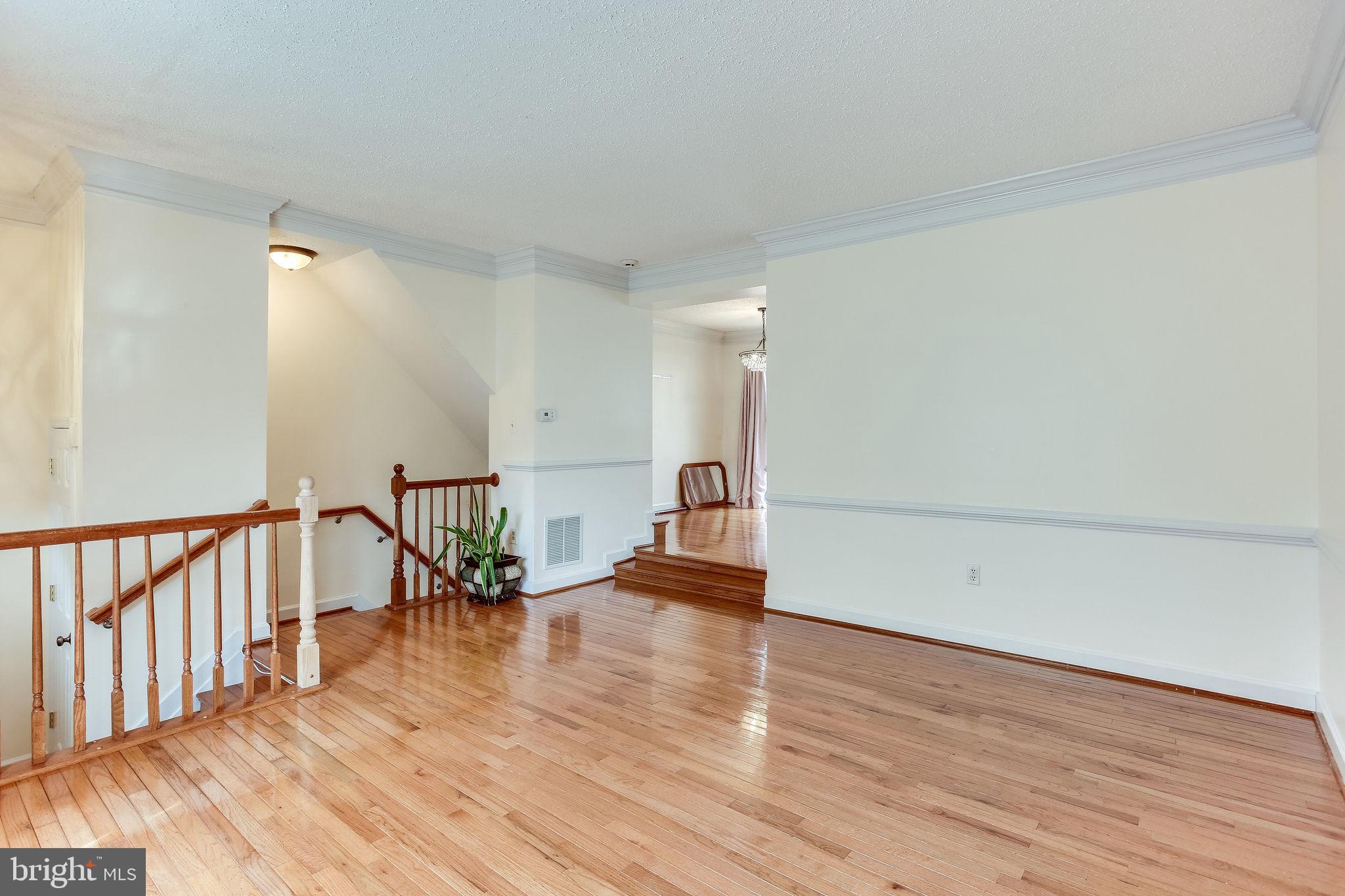 2404 Ridgehampton Court Reston, VA 20191 - Photo 16 of 67 Living Room