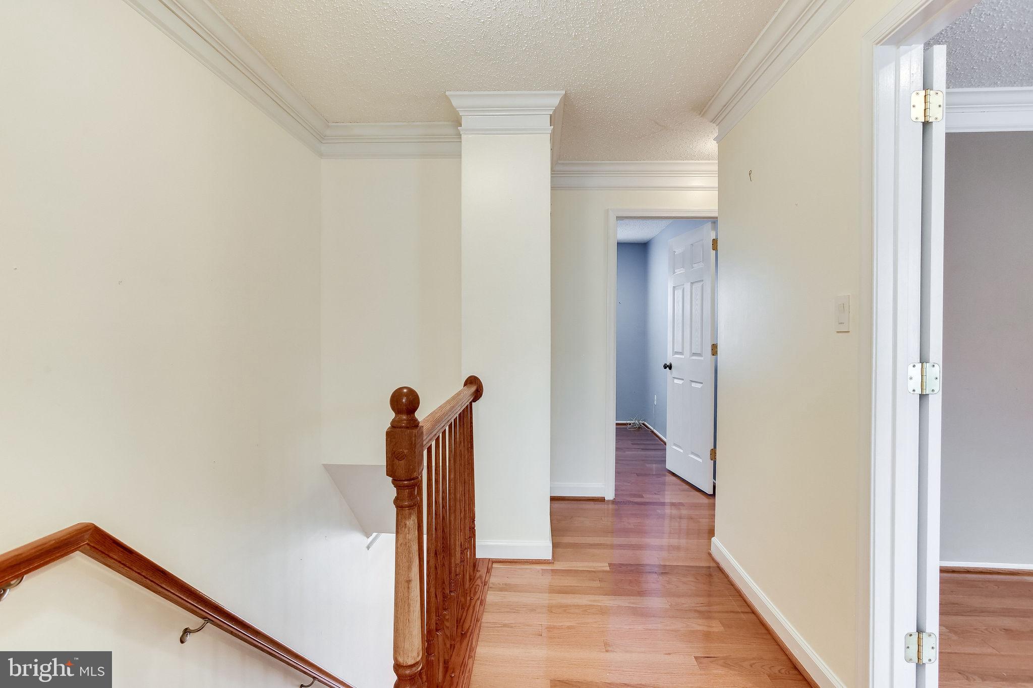 2404 Ridgehampton Court Reston, VA 20191 - Photo 30 of 67 Upper Level Hall