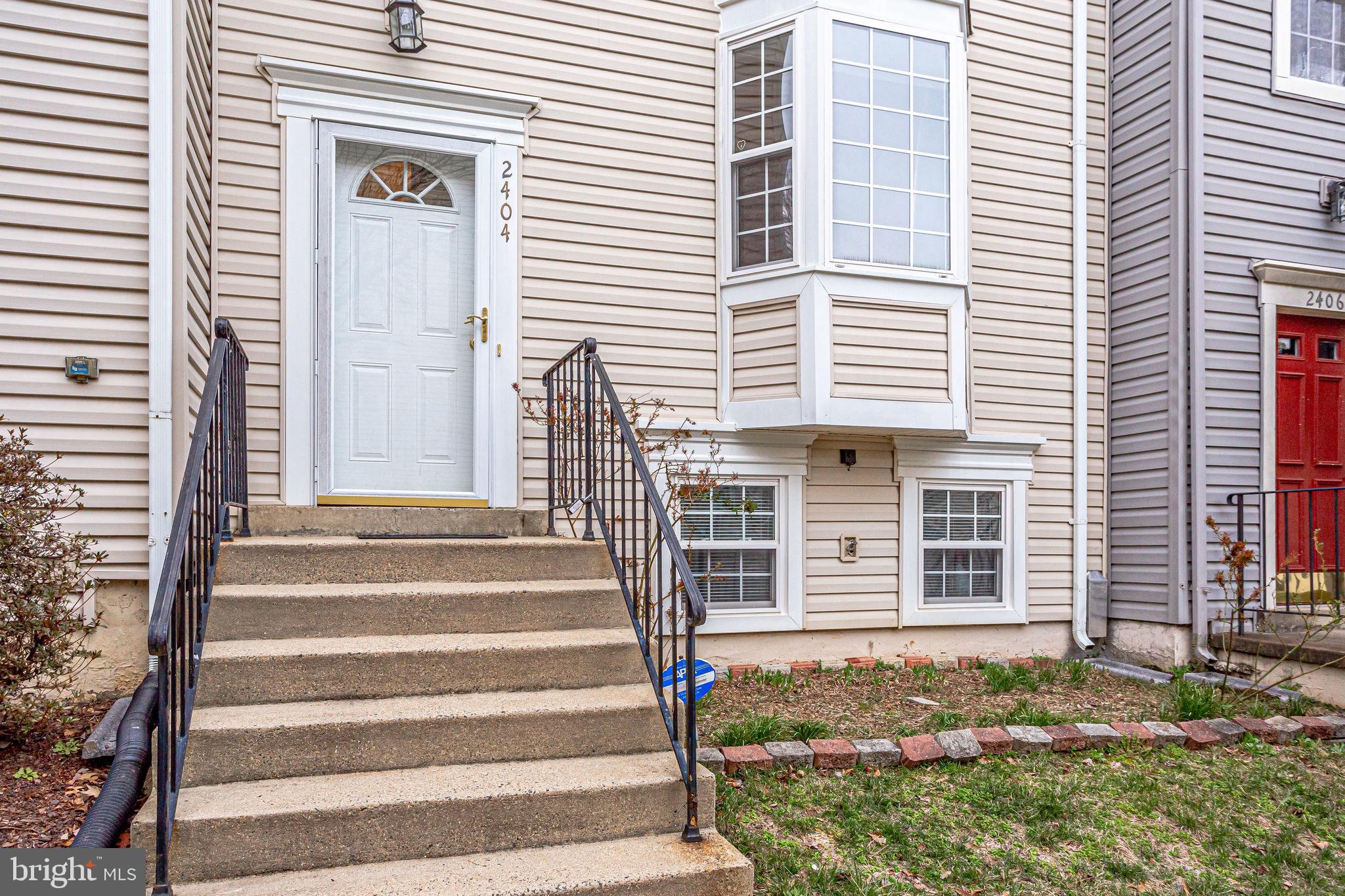 2404 Ridgehampton Court Reston, VA 20191 - Photo 8 of 67 Front Porch