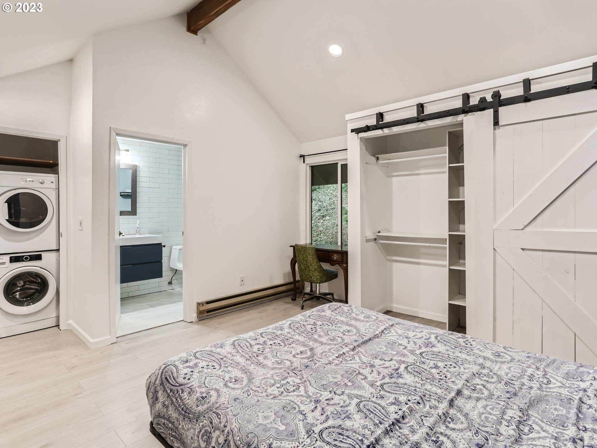 7718 Southwest Barnes Road Portland, OR 97225 - Photo 12 of 26 Gallery Image 12