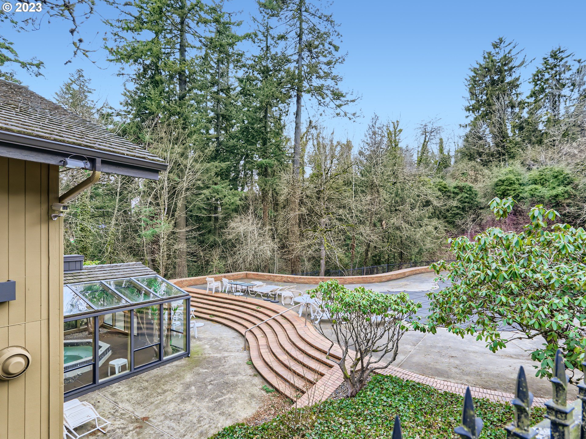7718 Southwest Barnes Road Portland, OR 97225 - Photo 22 of 26 Gallery Image 22