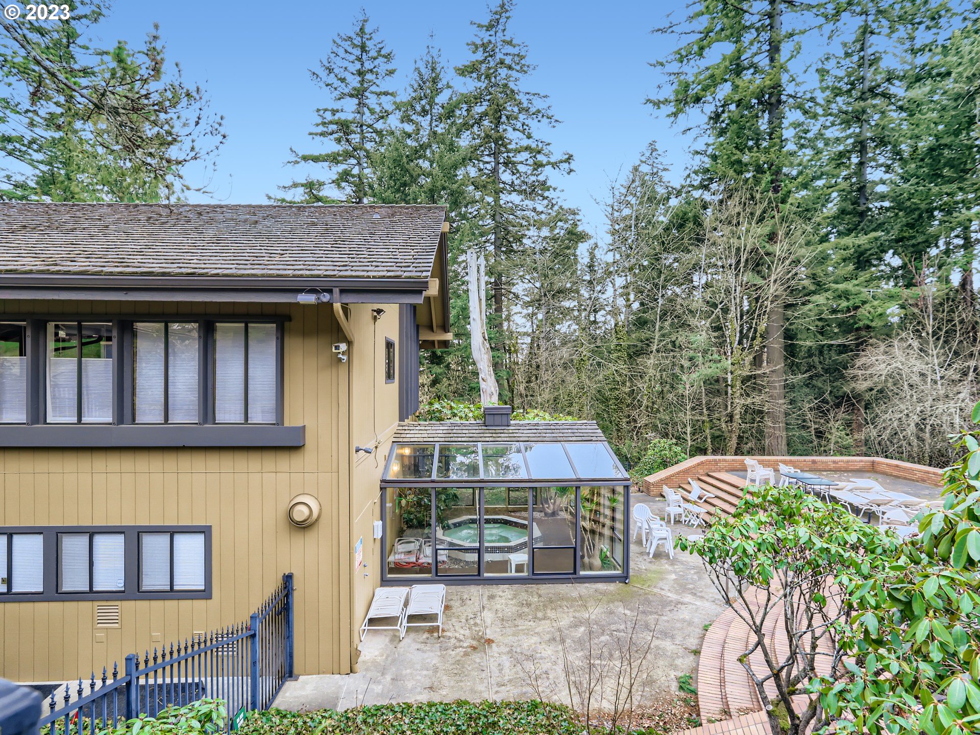 7718 Southwest Barnes Road Portland, OR 97225 - Photo 23 of 26 Gallery Image 23