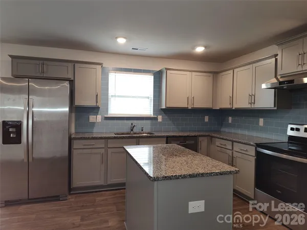 $1,890 | 2109 Allium Drive, Charlotte, NC 28216